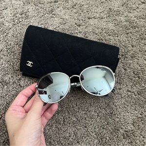 chanel mirrored sunglasses 🩵